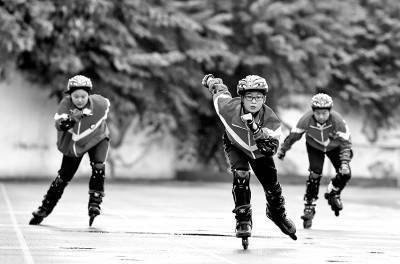 滑雪|怎样为青少年释放冰雪激情一路护航