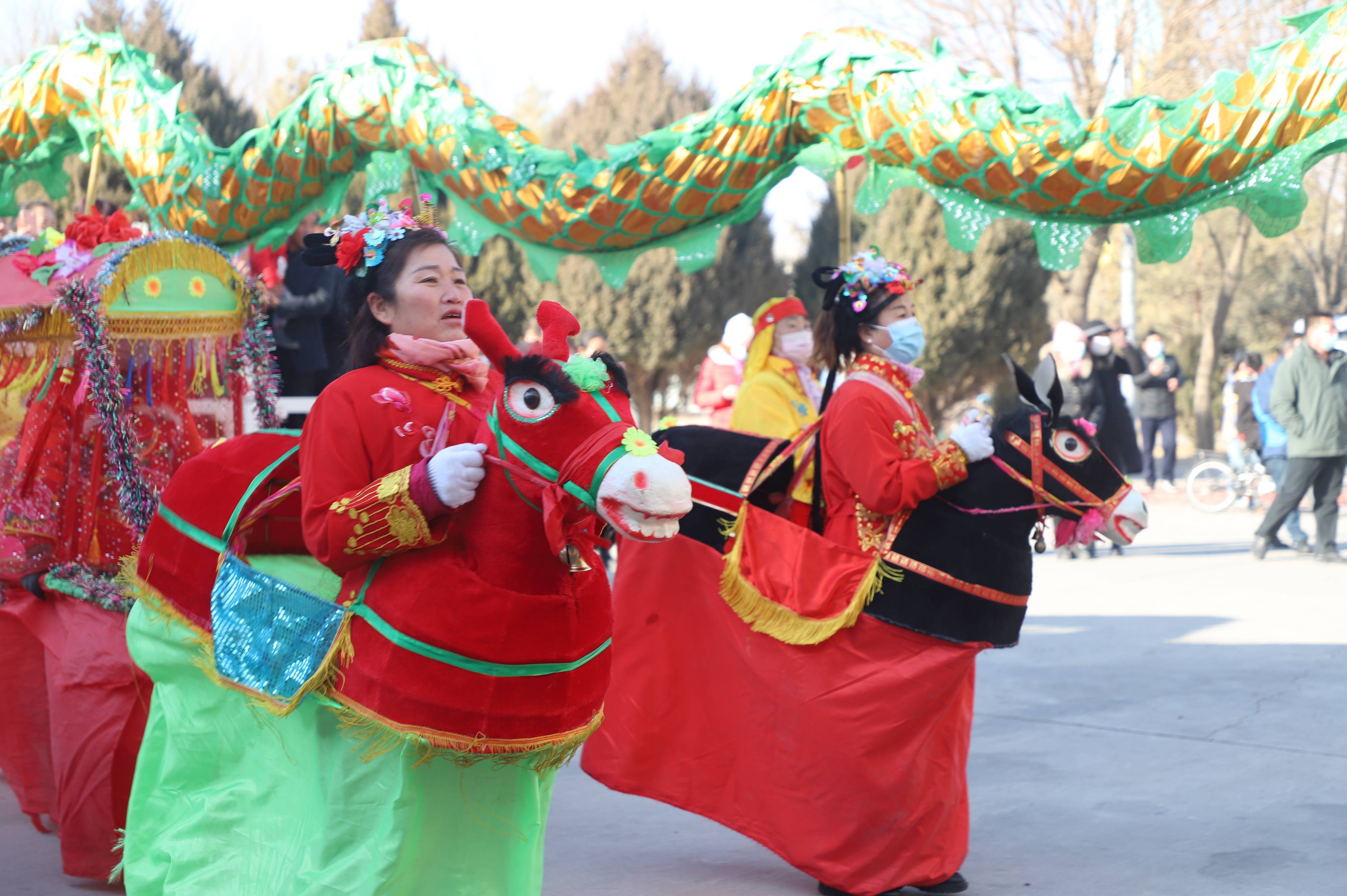 银川市西夏区镇北堡镇"耍"社火庆元宵