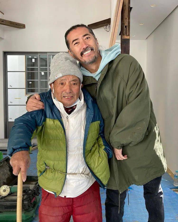 visvim中村世纪对现代世界感到麻木,开着他60岁的保时捷356 Pre-A回归自然_搜狐汽车_搜狐网