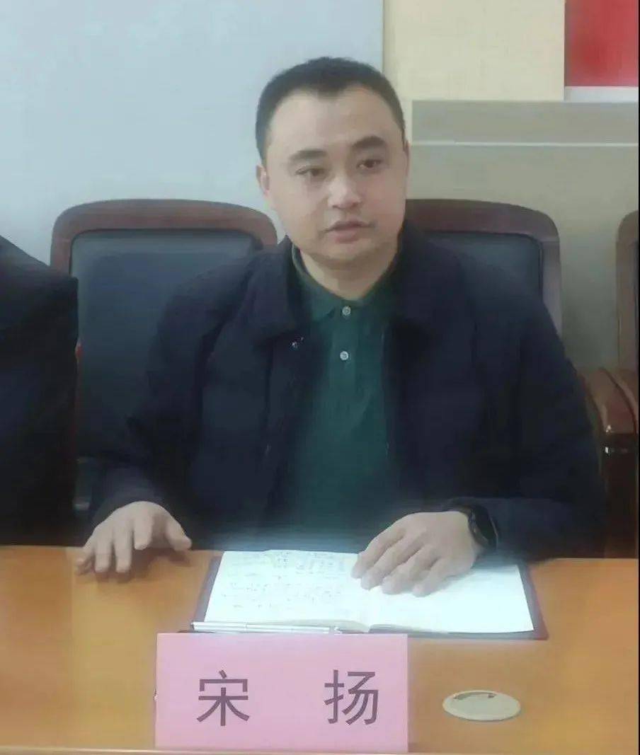 邀请到巨鹿县优秀返乡大学生代表——心正医药连锁有限公司创始人宋扬