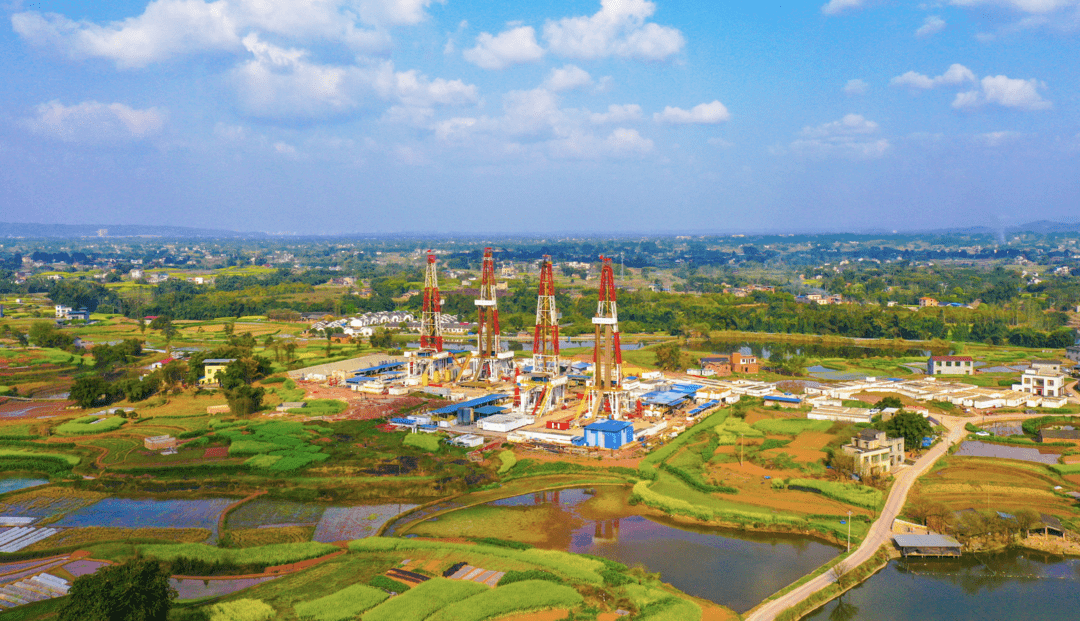 西南油气田书写温暖答卷