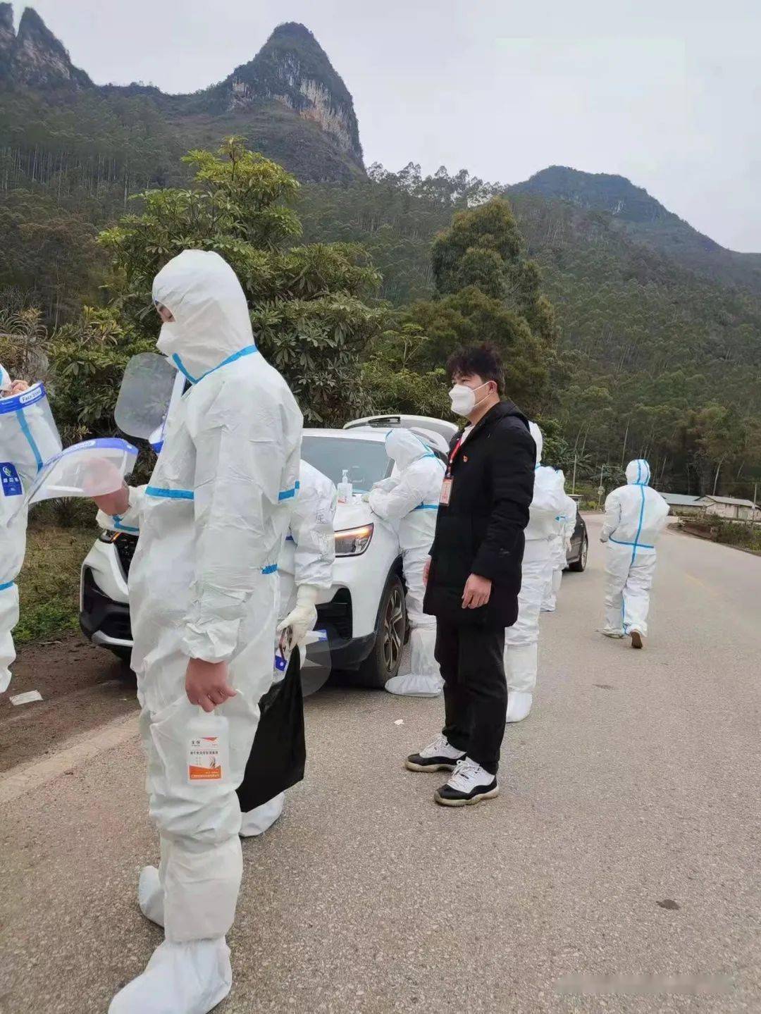 青力抗疫志愿有我十二德保志愿者事迹风采