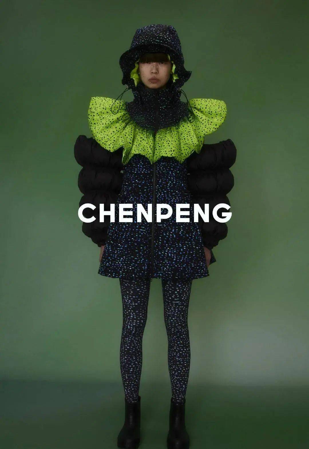 品牌 羽界鬼才，新锐设计师陈鹏CHENPENG的One-Size Fashion平均时尚主义