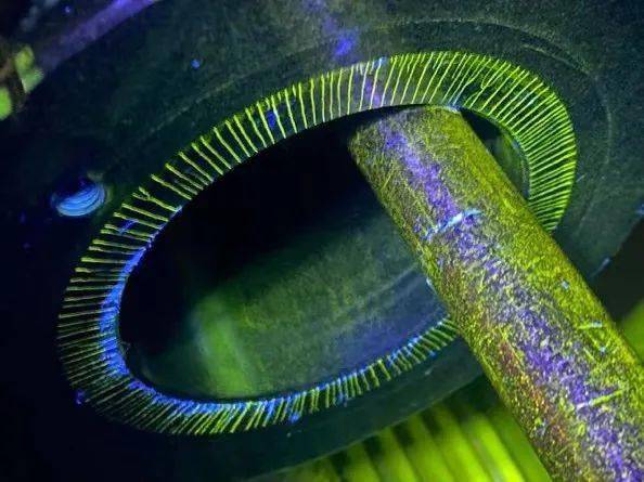 缺陷图轴承荧光磁粉检测裂纹显示