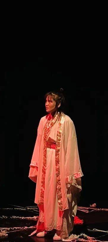 爱笑会议室段子排行_早鸟优惠||方锦龙&爱笑会议室&布莱希特经典剧作,今日5折全面开票...