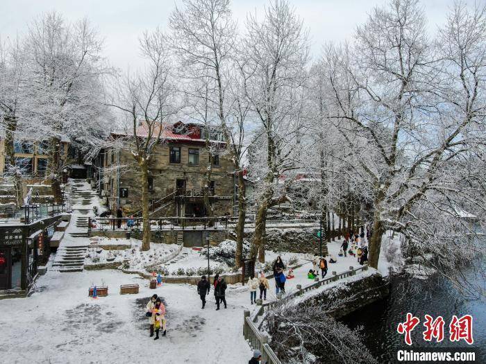 江西|江西庐山冰雪美景引众多游客纷至沓来