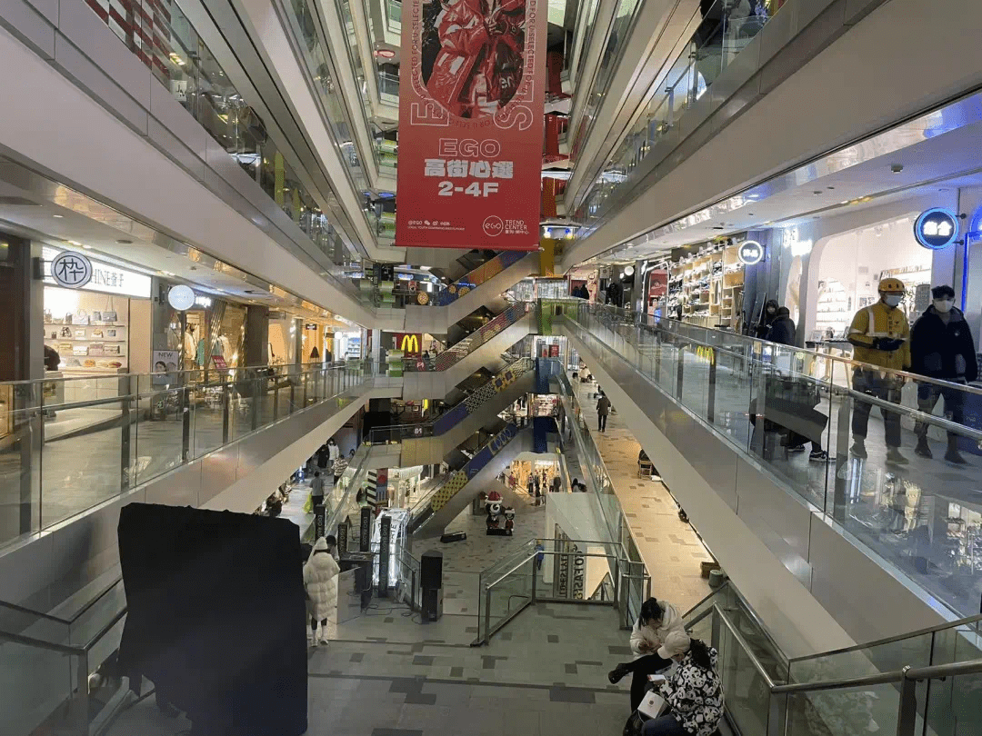 盐市口商圈加速涅盘多家商场积极调整业态面向未来