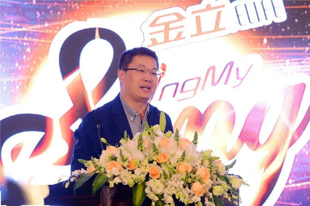 "山寨机教母"翻盘_荣秀丽_手机_通信市场