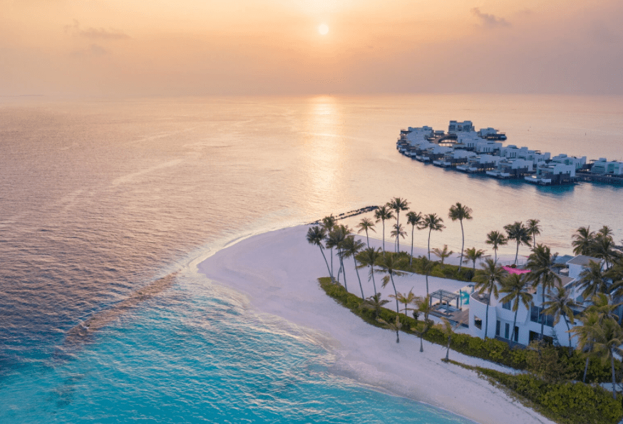 不需要办理签证,落地签30天"马尔代夫圣诞跨年特别安排跨年之夜,岛上