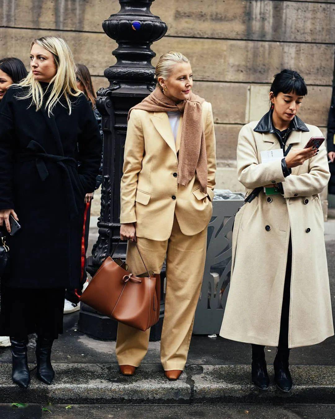 Julie 全世界最会穿西装的女人