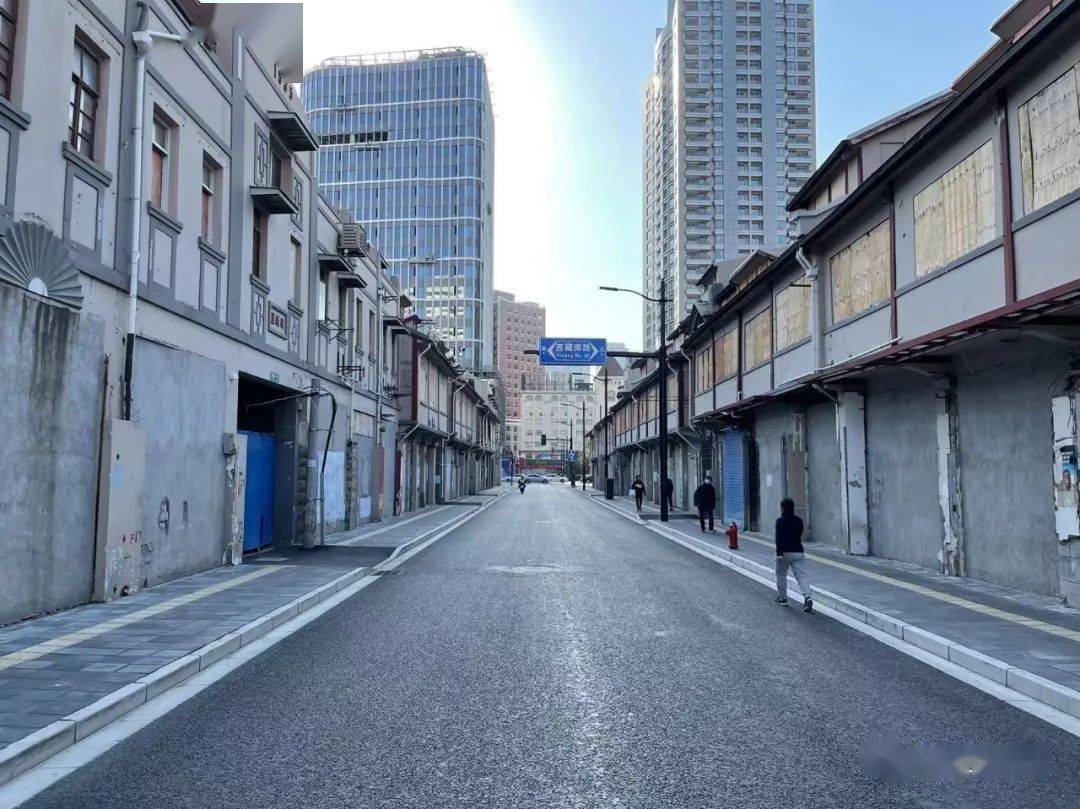 空荡荡的寿宁路当年红地毯铺满小龙虾