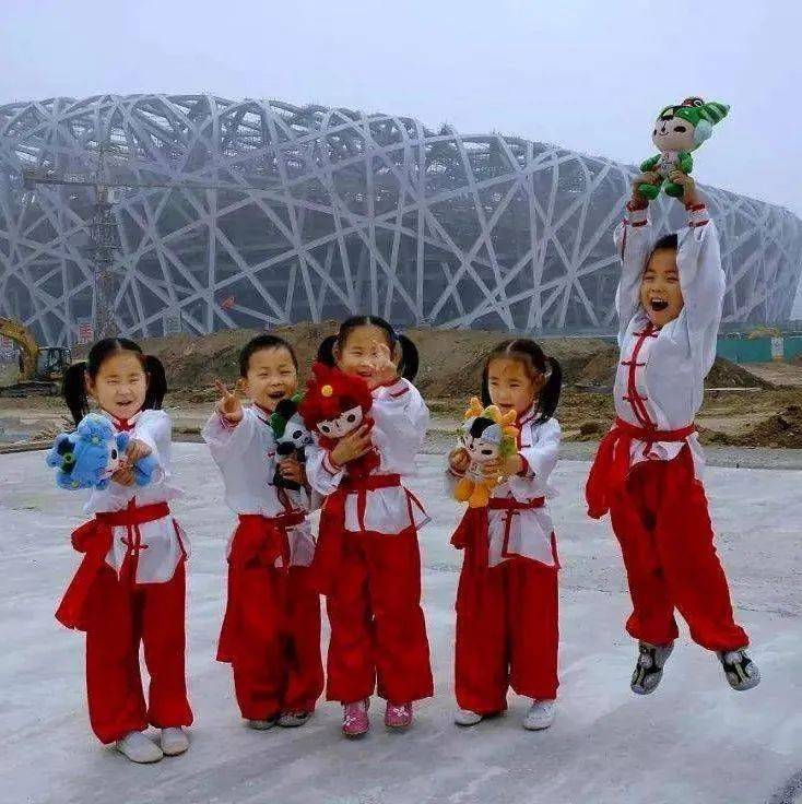 真人版奥运“福娃”:中国首例五胞胎,20年过去了,如今现状却让人唏嘘_王翠英_孩子_手术