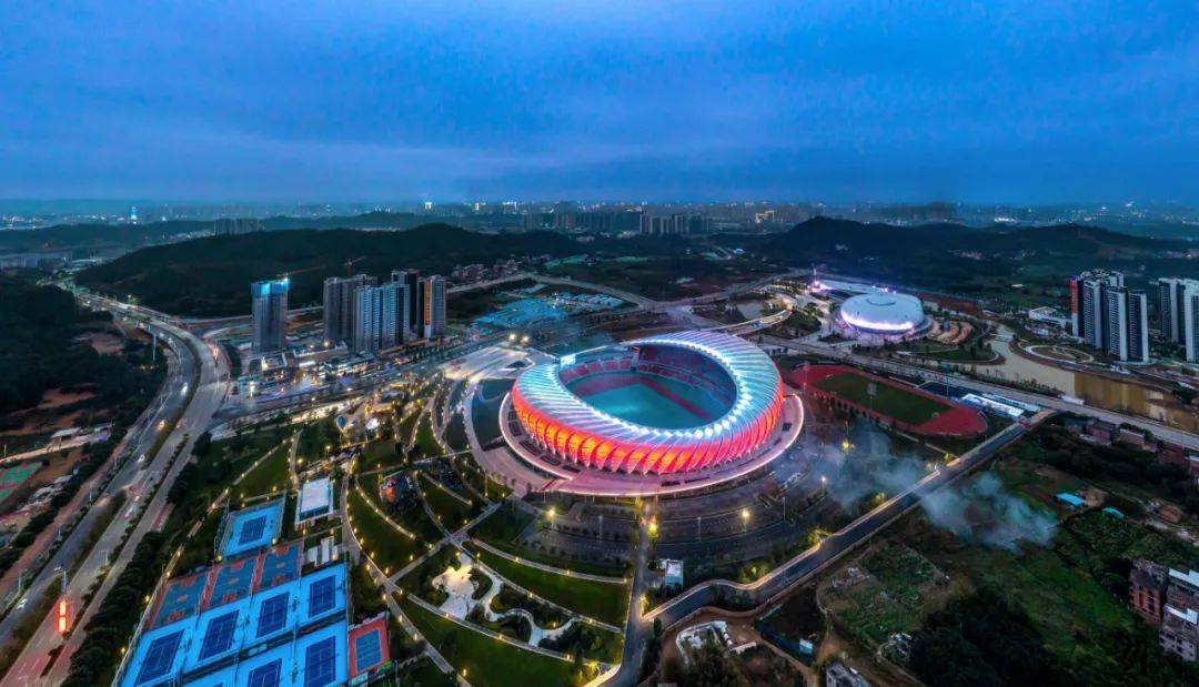 清远奥体中心飞来湖公园凤城之眼——摩天轮清远大桥凤城广场洲心大桥