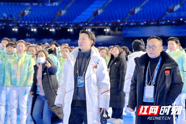 八中校友年轻有为未来可期从株洲八中走出的冬奥会闭幕式导演