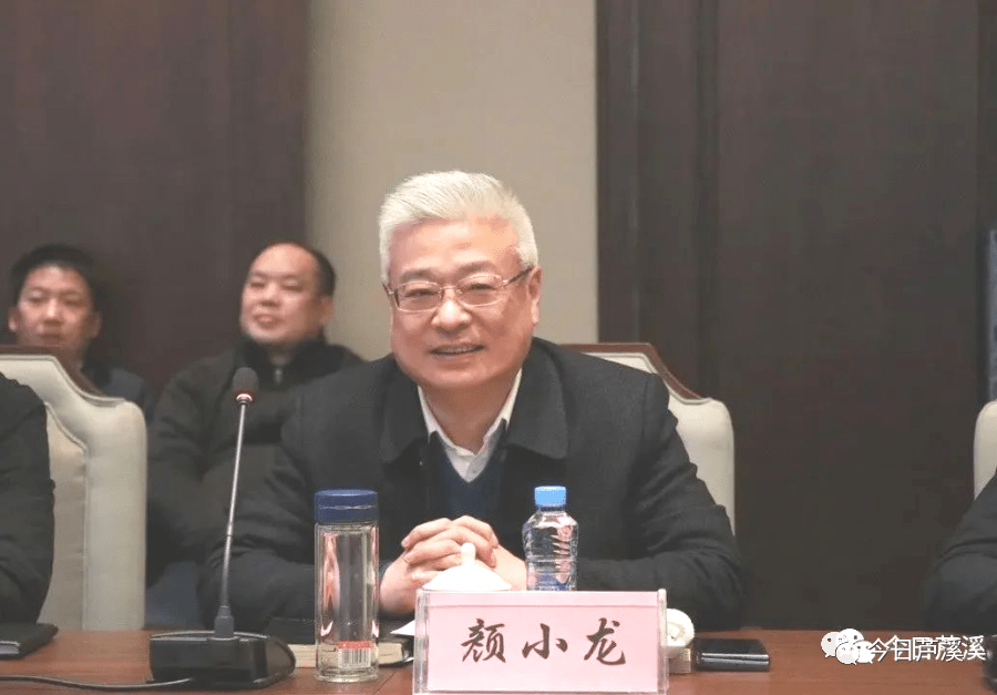 颜小龙对肖家祥一行表示欢迎,向中国建材集团长期以来对萍乡发展的