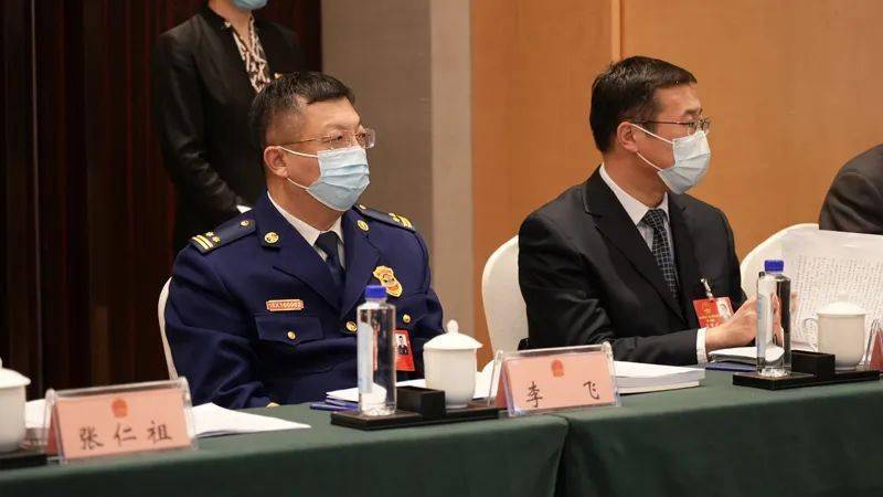 烟台"两会"发出"消防声音"_李飞_建设_救援