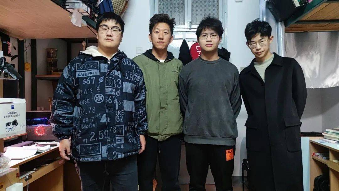 寝室宣言刘瑞奇 吴奇 颜哲宇 周枫寝室成员以书为梯寝室名称23栋3174