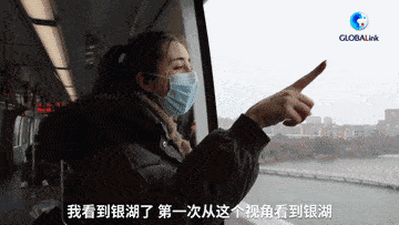 全球连线｜外国人看中国基建：城市上空的自动驾驶单轨列车