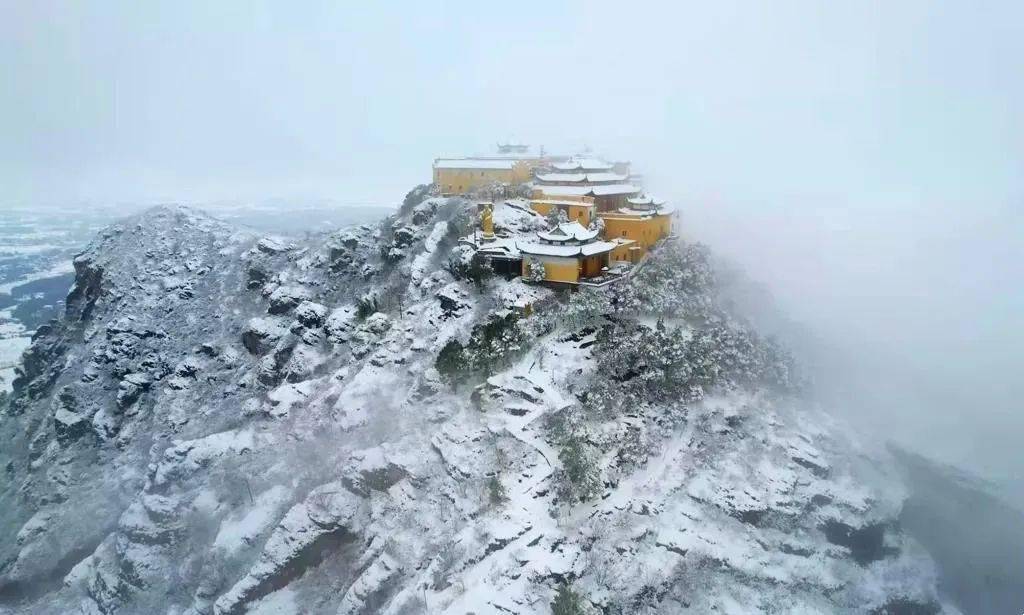 雪映岱鳌山,美景等着您!_苍山_雪景_石小姐