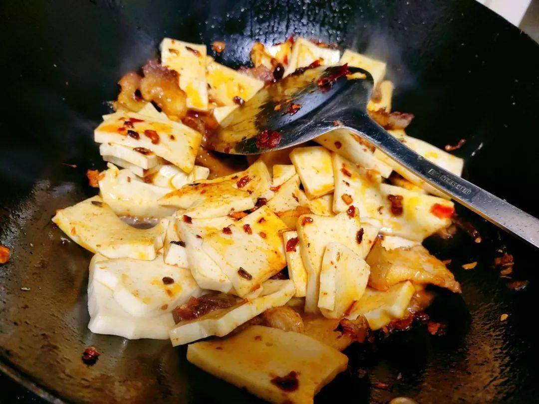 料酒|经典下饭菜干锅土豆片、花菜、千叶豆腐,一招学会!