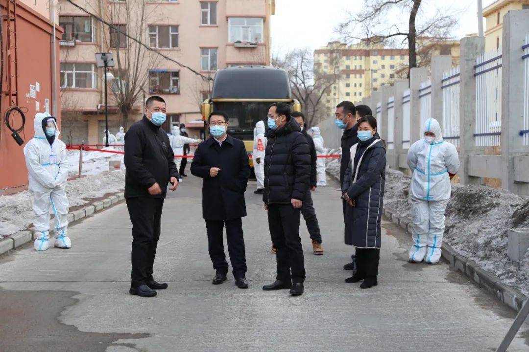 市委常委组织部部长许振宇深入向阳区疫情防控一线调研指导工作