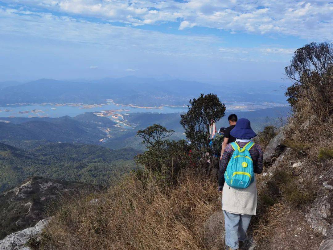 39爬山观景换一种心情徒步穿越惠东白马山