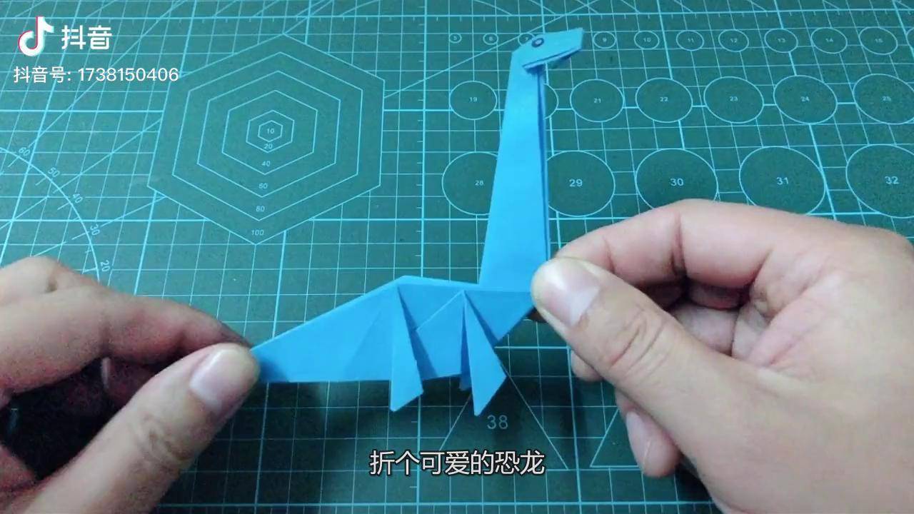 幼儿园手工恐龙折纸蛇颈龙做法简单妈妈学会教孩子