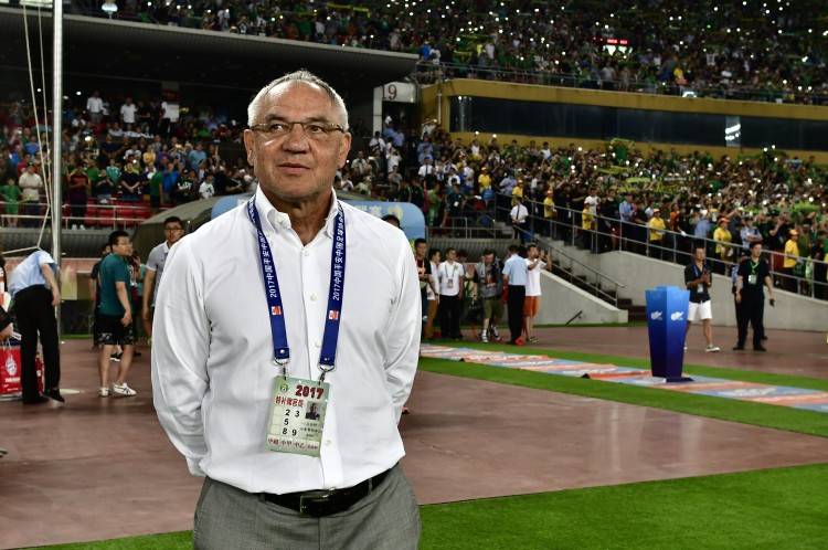 媒体|越南媒体：中国足协与马加特保持联系，有意让他接替李霄鹏