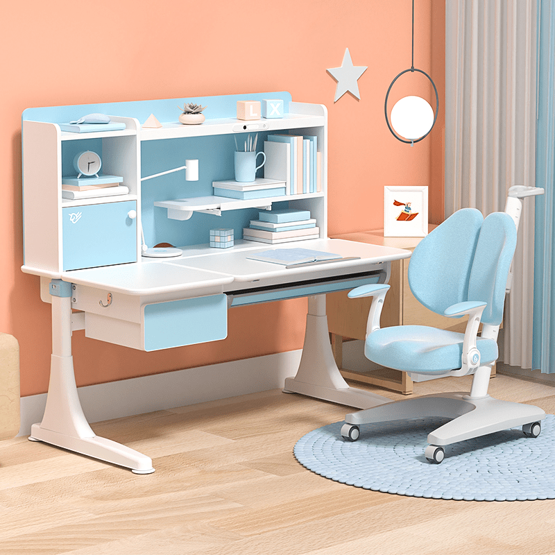 联想发布平板电脑、学习桌椅等多款智能教育硬件，并与乐高探索中心合作