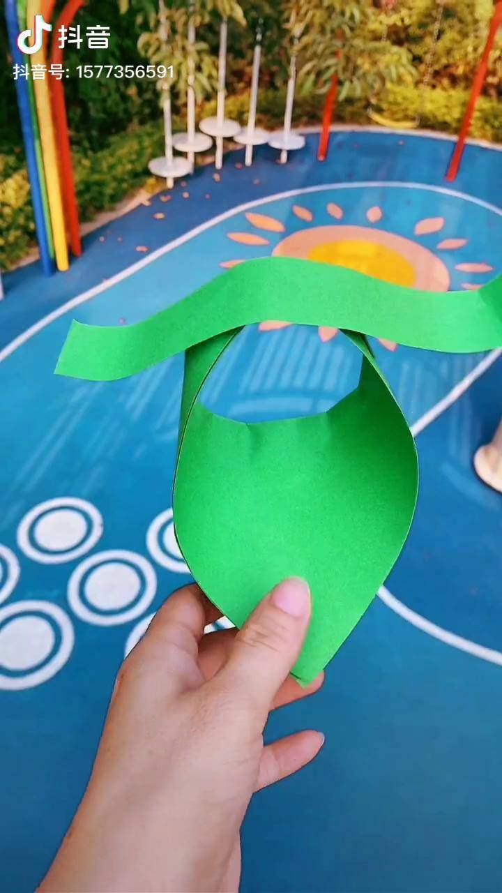 圆筒纸飞机制作方法图片