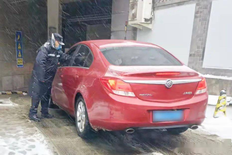 一线|协和守卫者 | 冰天雪地、防控一线，他们为患者的生命健康站岗