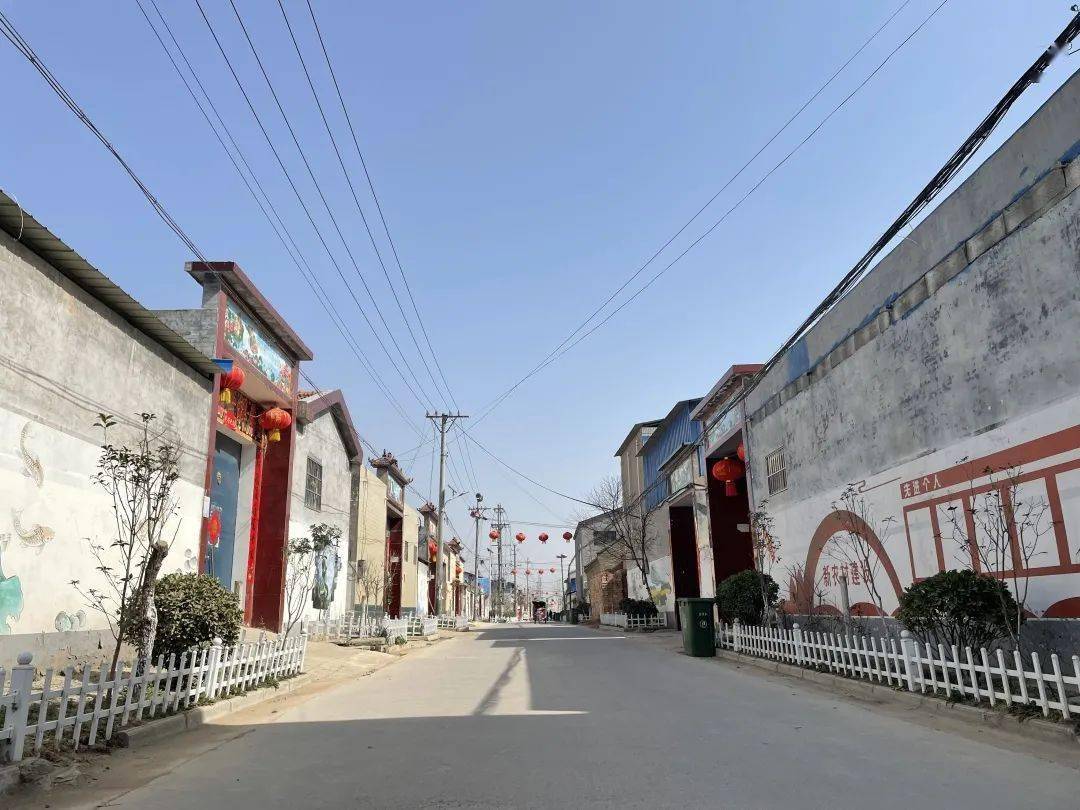 王村乡一路净一路绿一路美一路兴