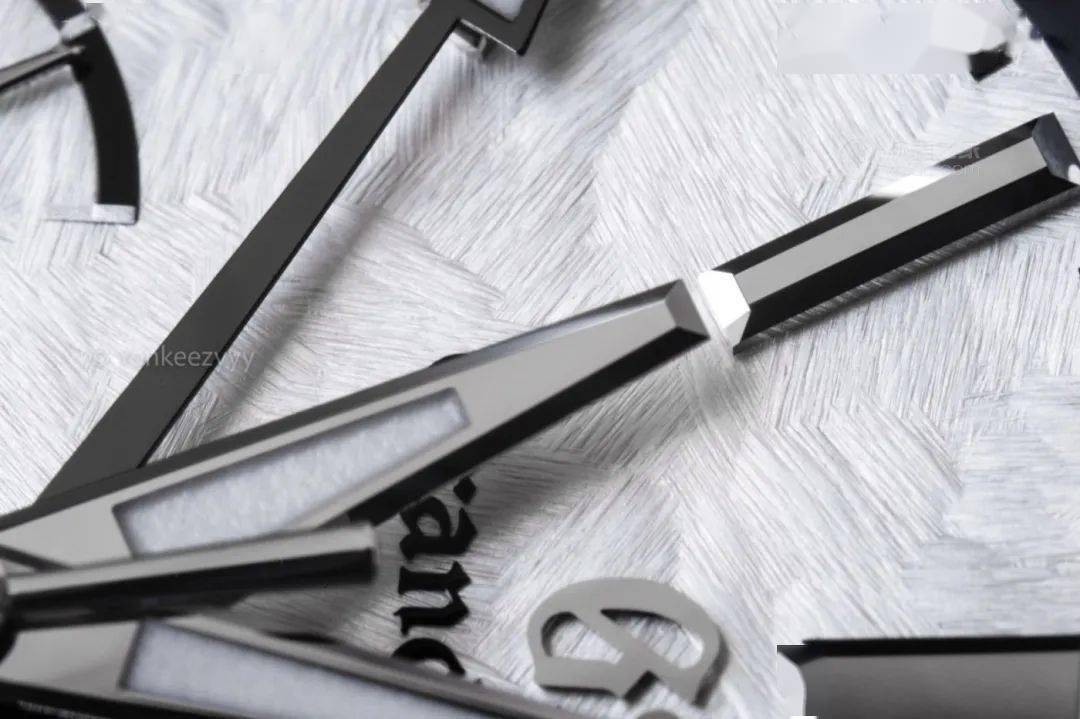 玩表两年，终于买到了最中意的冠蓝狮