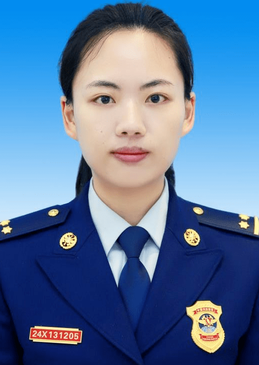 优秀女干部丨撑起消防半边天的蓝玫瑰