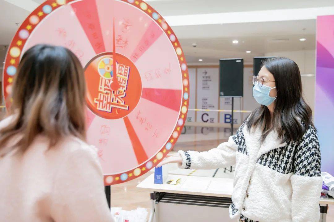 节日|芳菲三月，爱在国际~北京大学国际医院举办妇女节系列活动