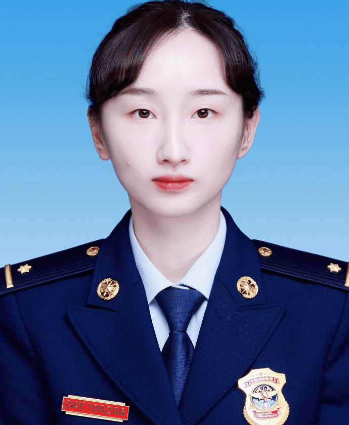 优秀女干部丨撑起消防半边天的蓝玫瑰