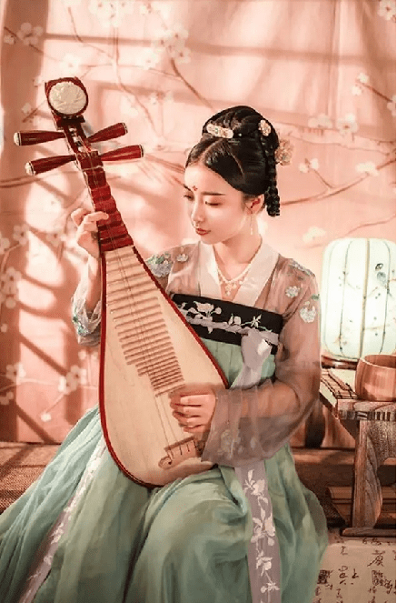 汉服韵味 绽放女神风采