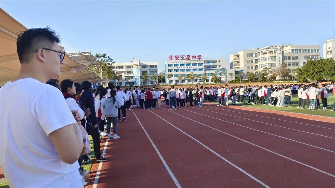 共沐春风相遇美好┃五星中学开展庆祝三八妇女节系列活动