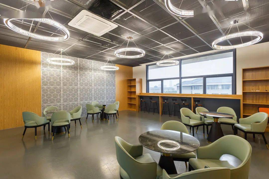 一键开启沉浸式学习!_教室_互动_seuer