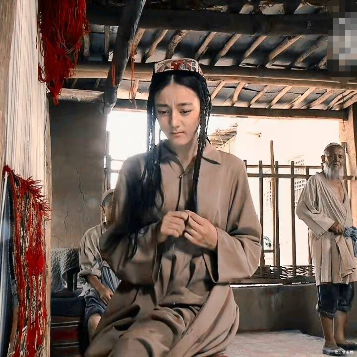 热巴九年后重造"阿娜尔罕"?网友直言:不可能_女明星_精英_女性