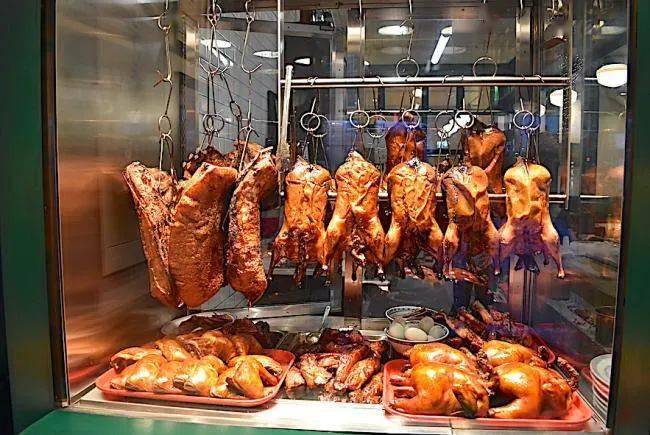 古法烧腊飘香美食回归唐人街