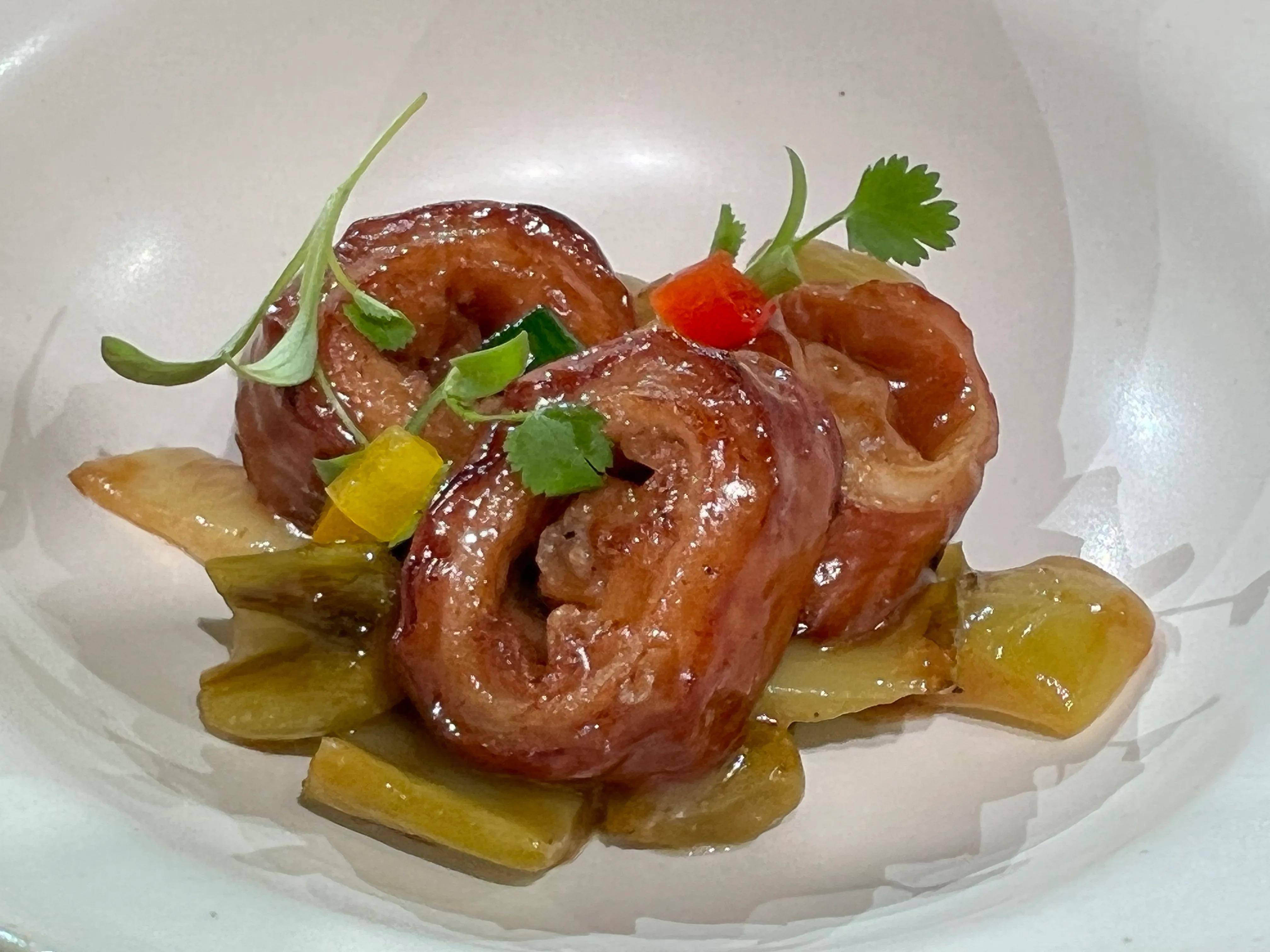 (鸡油)蒸青蟹蟹肉蛋羹青蟹腿录制过程中,知道了竹肠到底是哪个部位