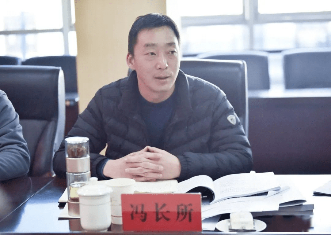 3月7日上午,冯长所一行先到镇雄县塘房村检查指导百县千村毒品大清除