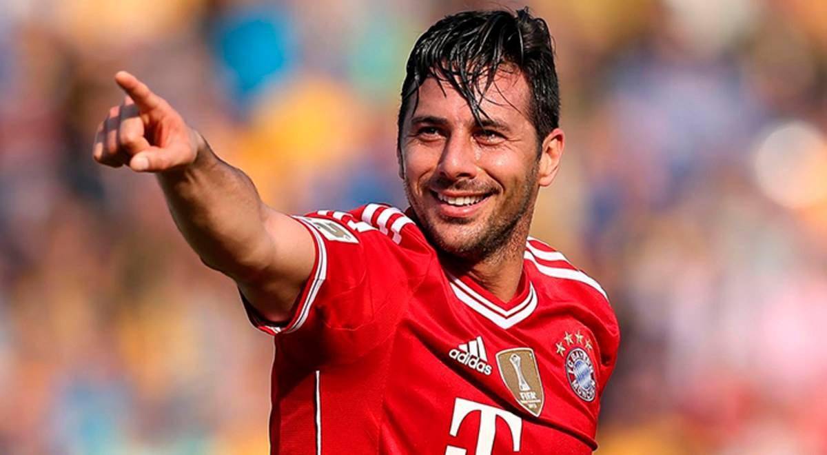 克劳迪奥-皮萨罗克林斯曼在1994-95赛季为托特纳姆热刺队打进了一个又