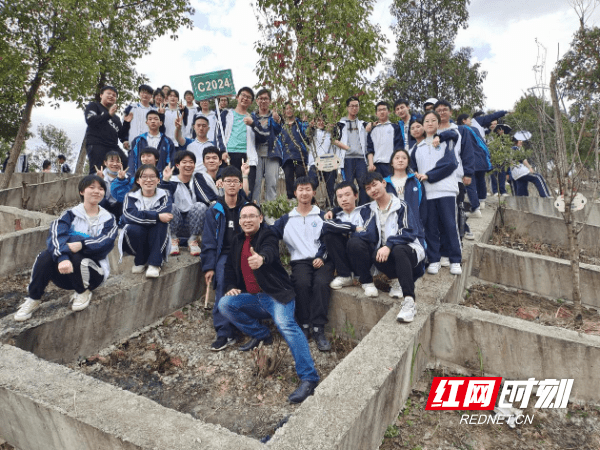 學雷鋒植樹護綠永州四中在行動