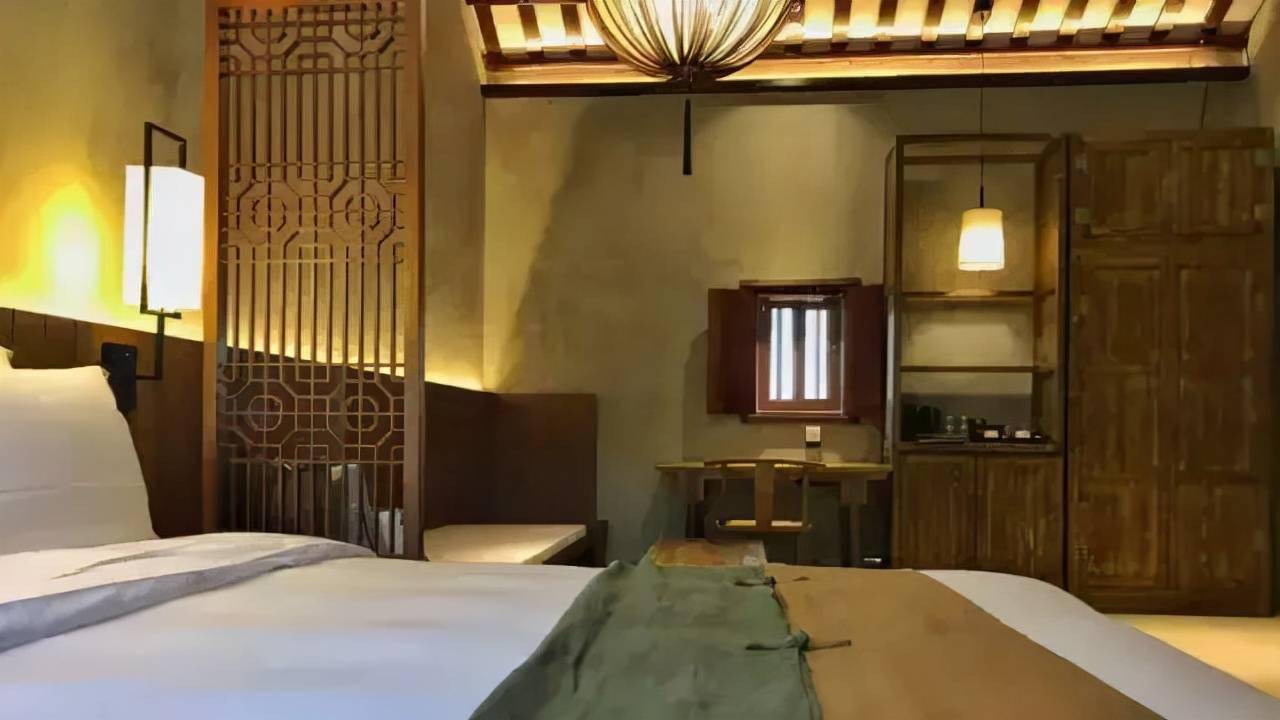 广州出发1h车程隐秘增城竹林山水画卷中的古香民宿丨吾乡石屋