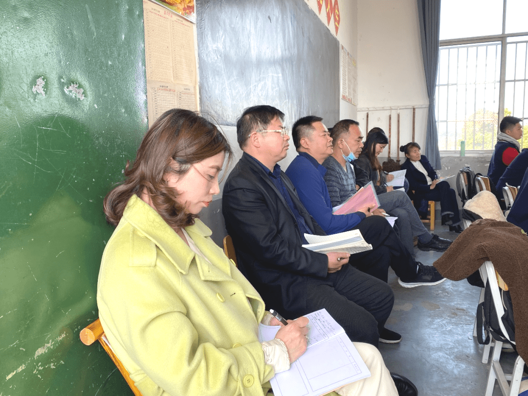 市熊玲初中化学名师工作室与东湖塘镇麻山中学"手拉手"教学研讨活动