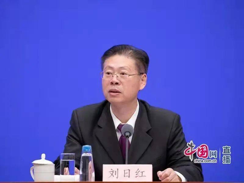 "刘日红称,下一步要不断完善劳动者平等参与市场竞争的就业机制,坚决