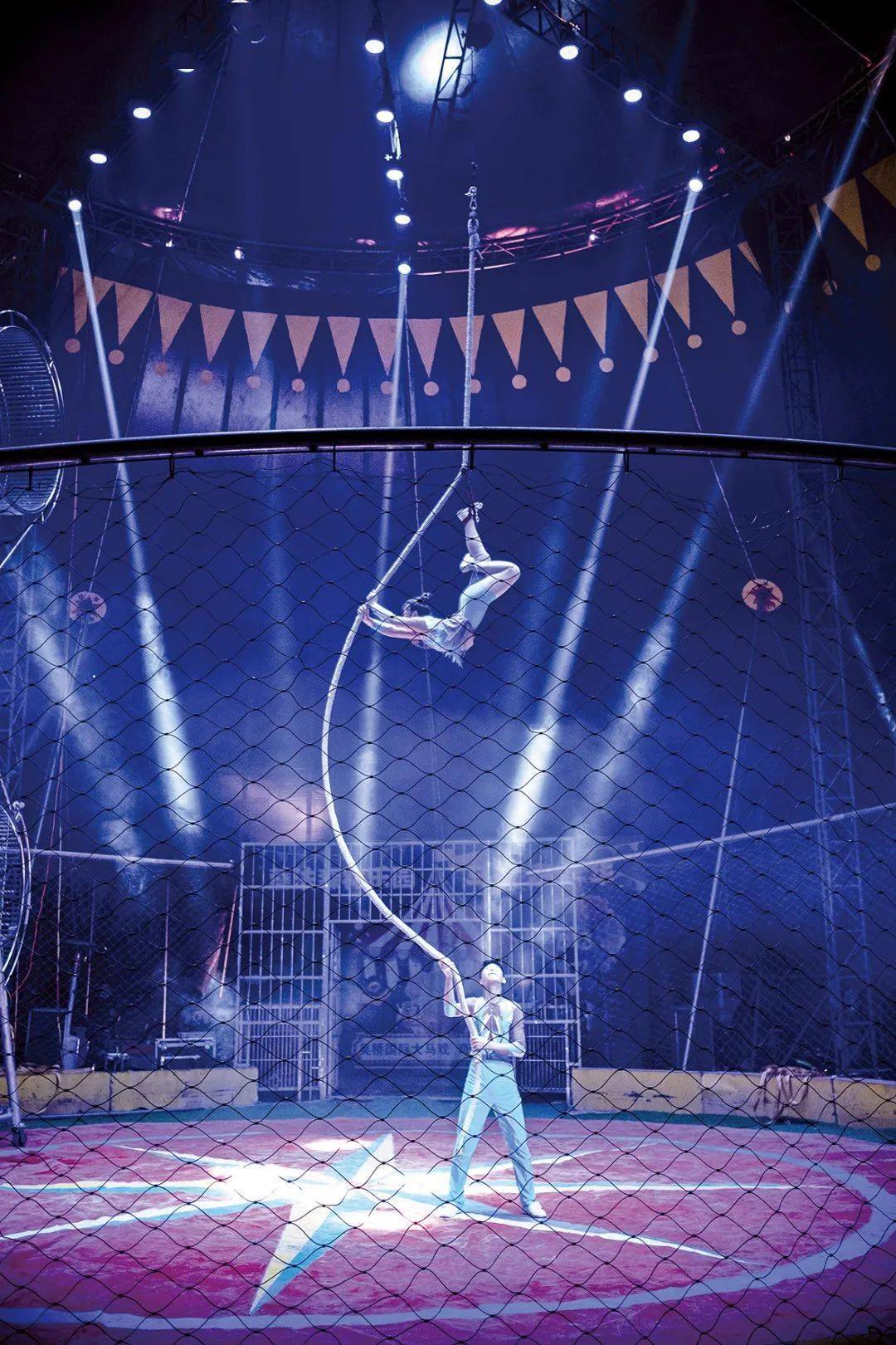 摄影手记吴桥杂技团青岛巡演