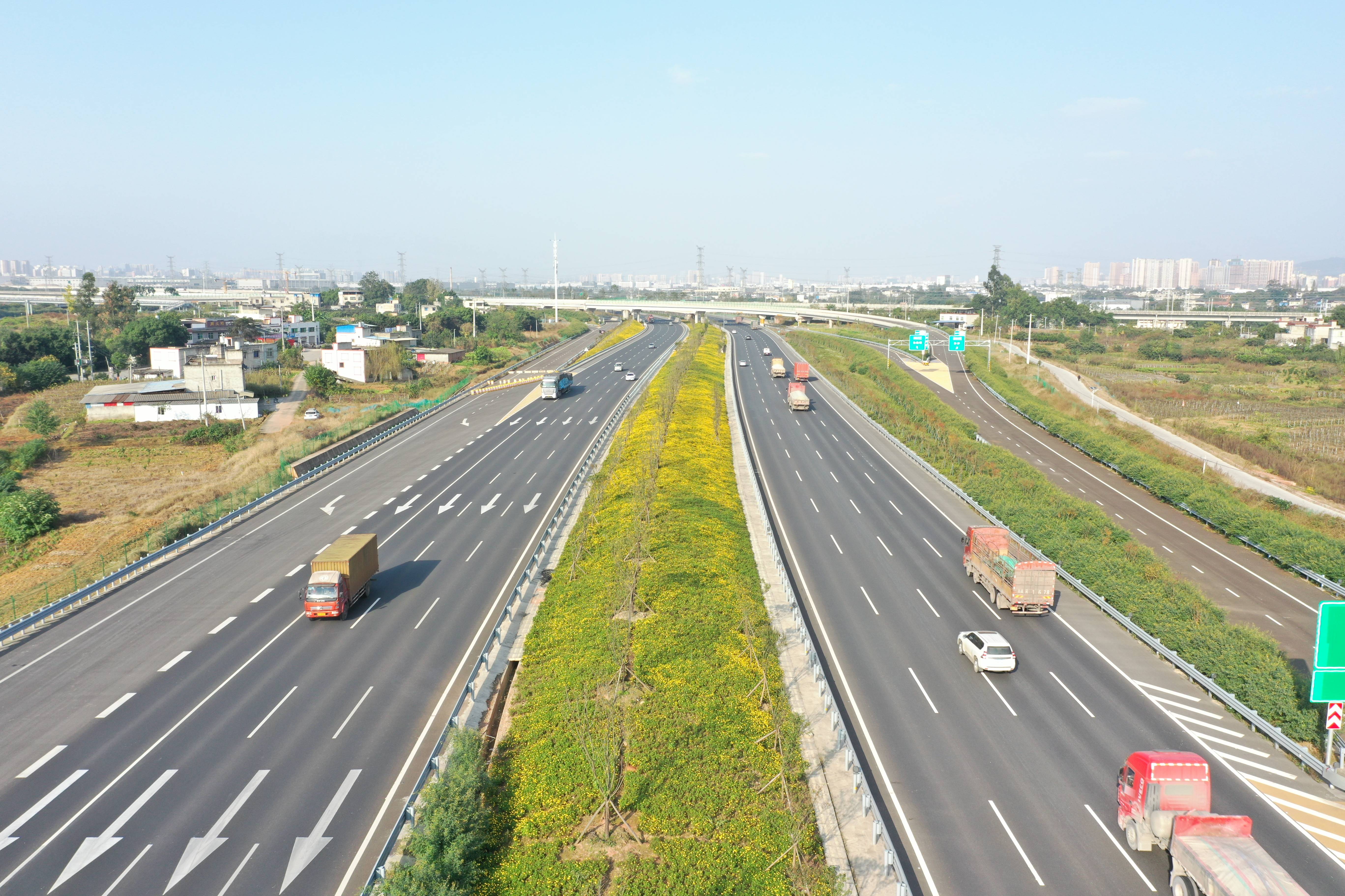 成都机场高速公路图片